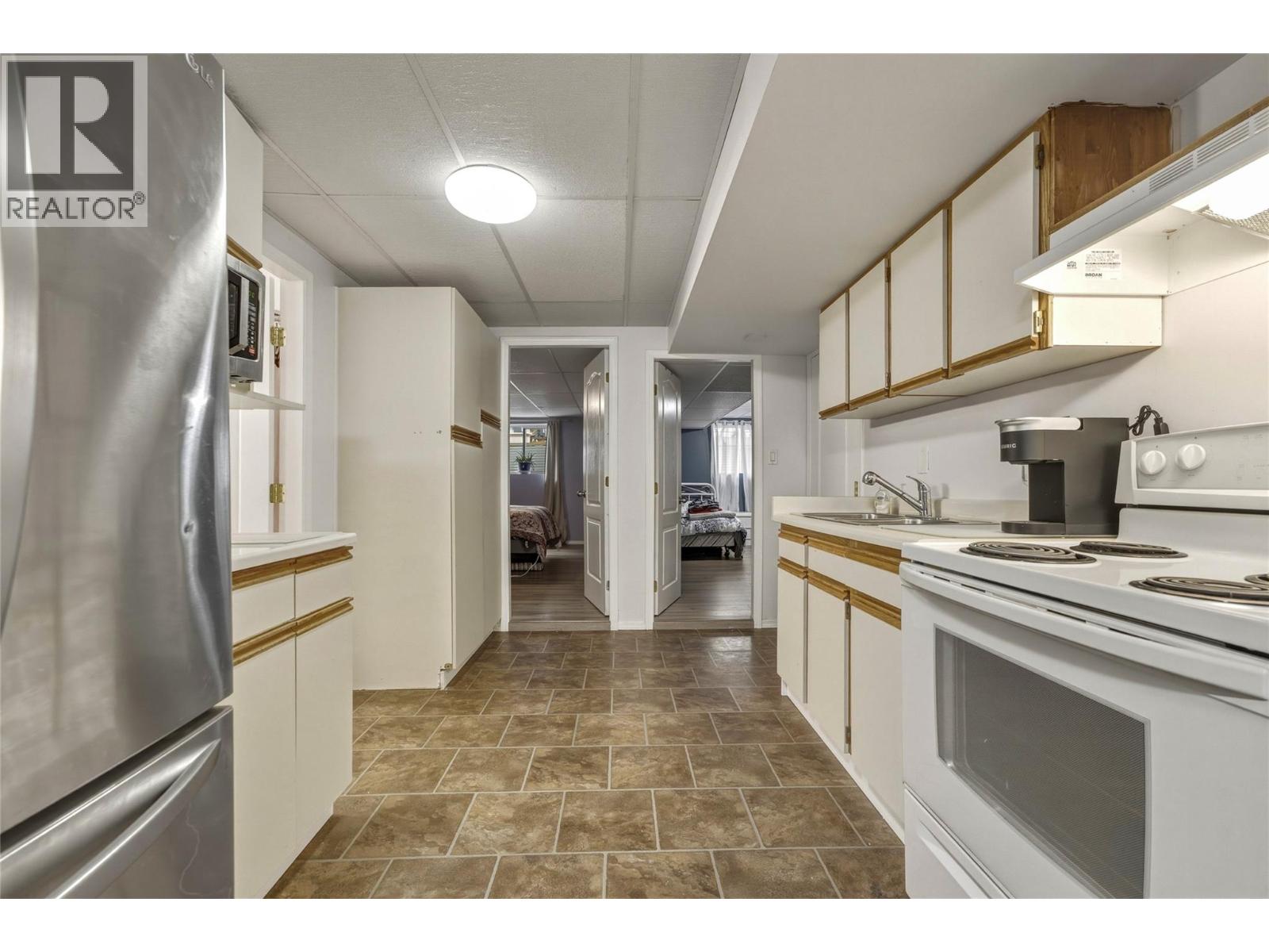 2419 Bradley Drive - Image 26