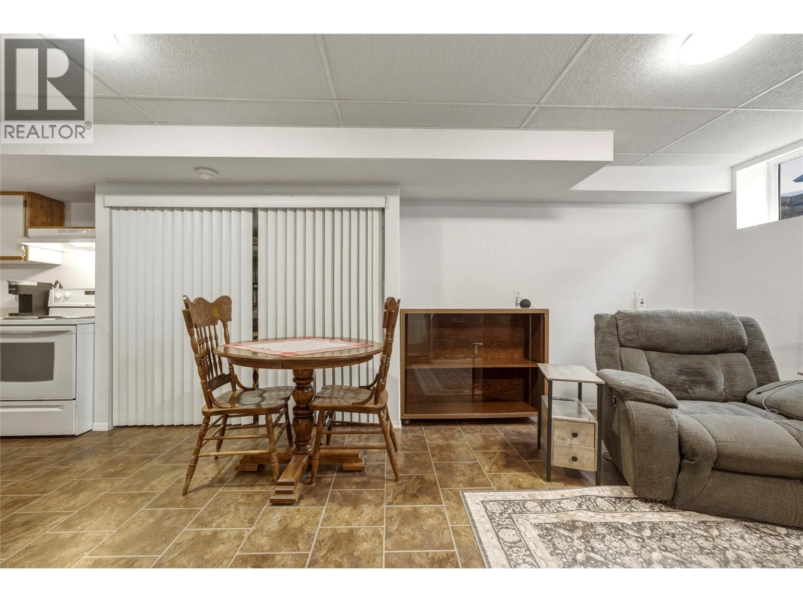 2419 Bradley Drive - Image 28