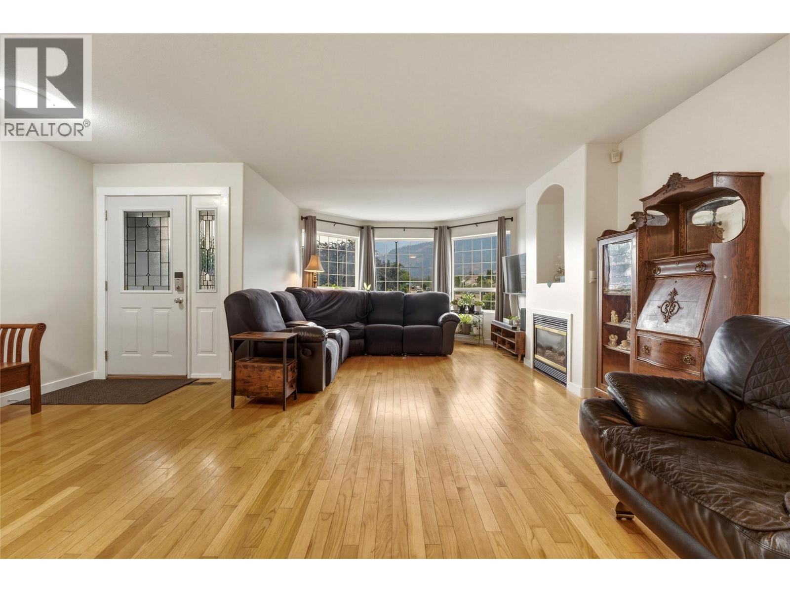 2419 Bradley Drive - 5