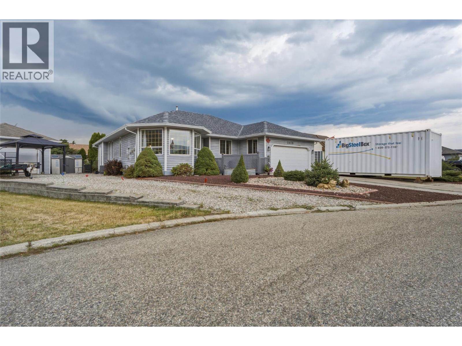 2419 Bradley Drive - Image 41