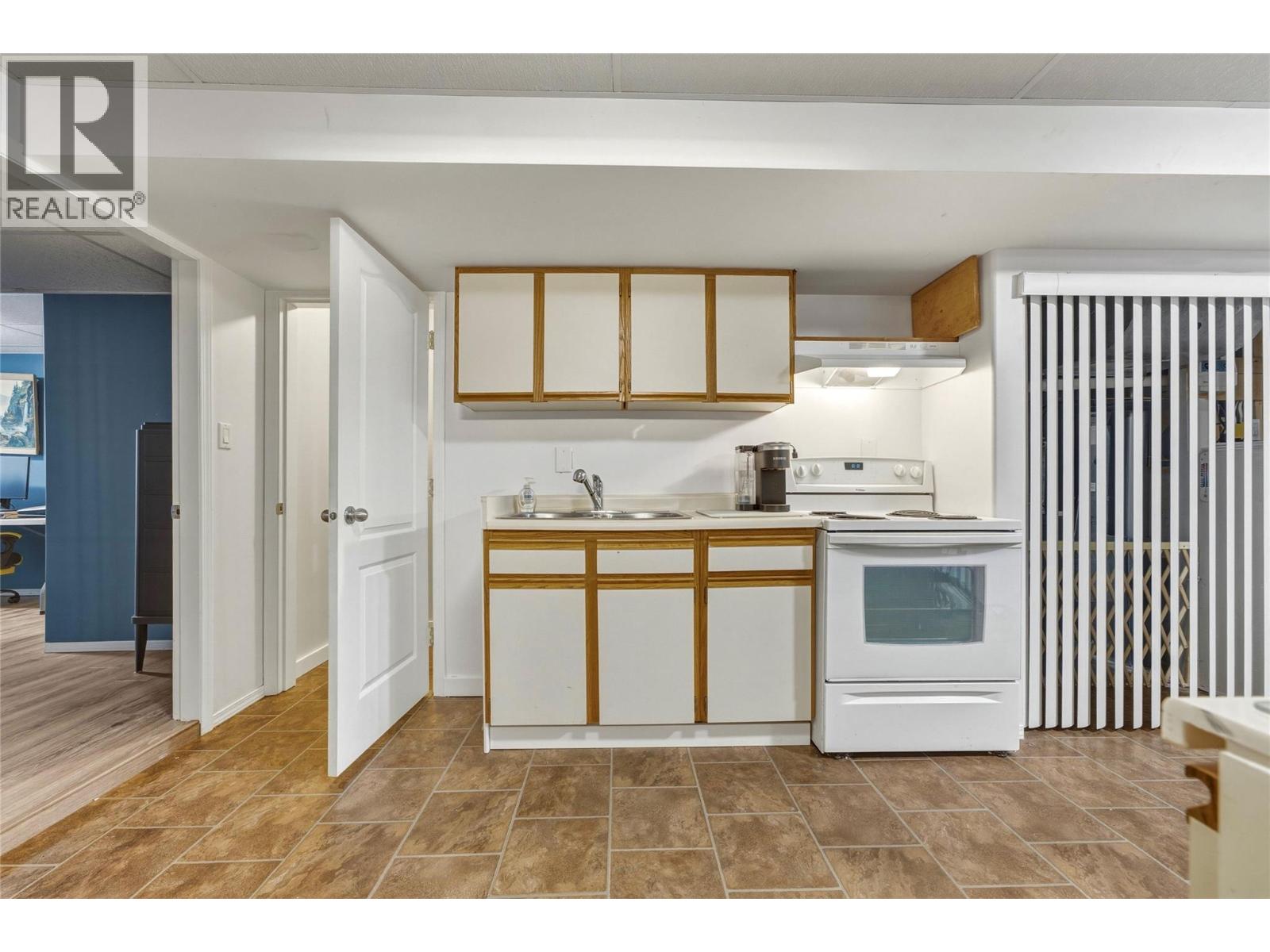2419 Bradley Drive - 24