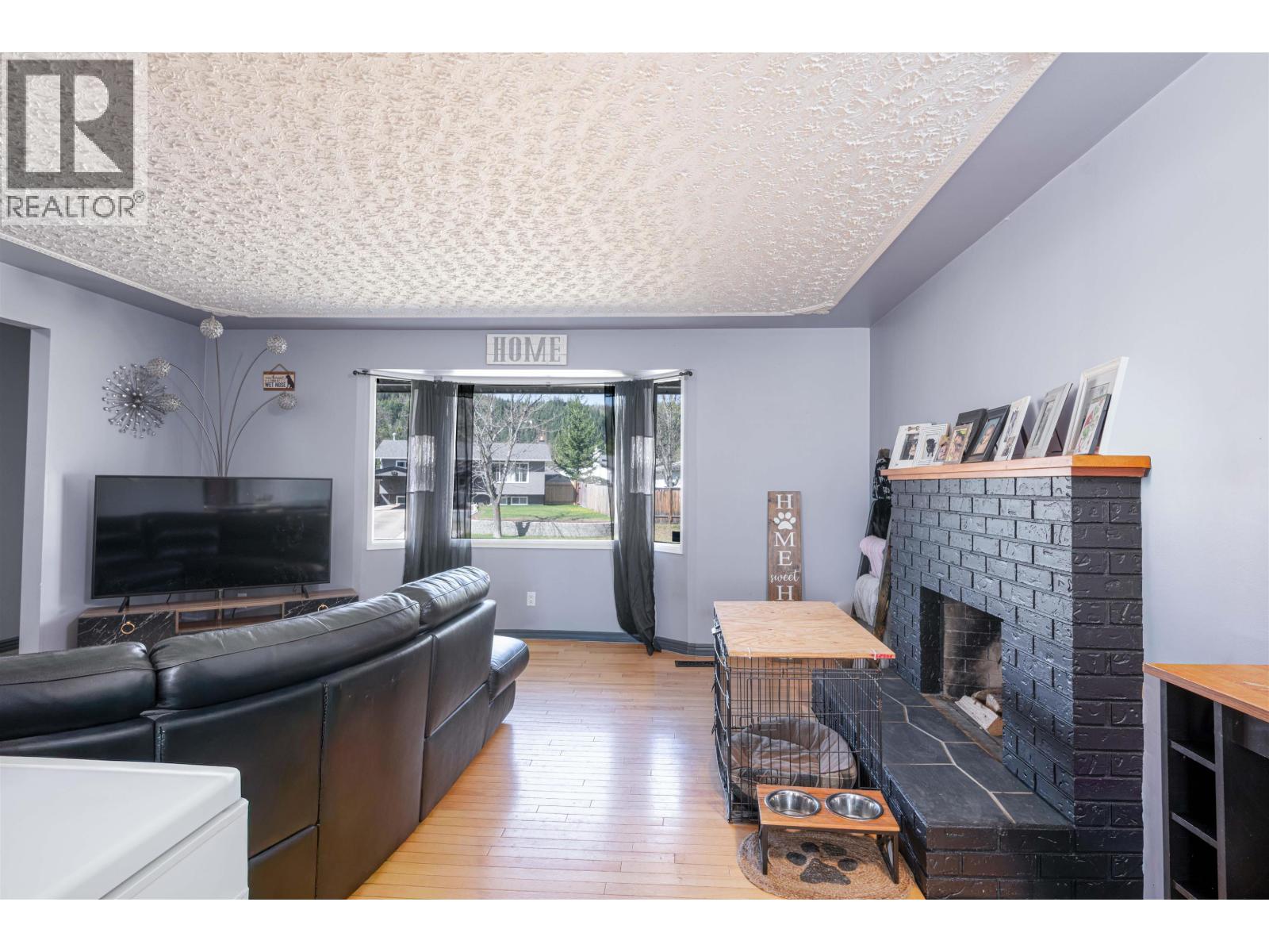 730 FAULKNER CRESCENT - 12