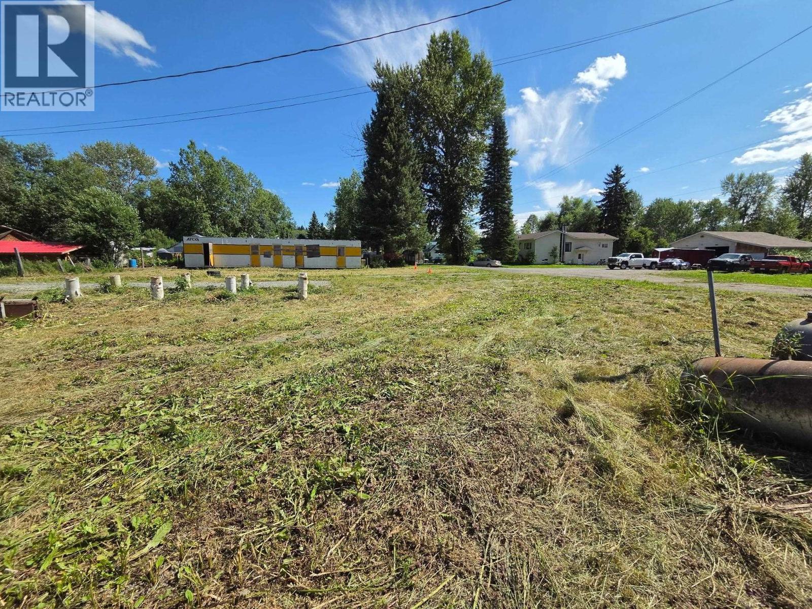 678 MURIEL Avenue, Prince George, British Columbia, V0J3C0, Prince George, British Columbia — photo 2 of 5