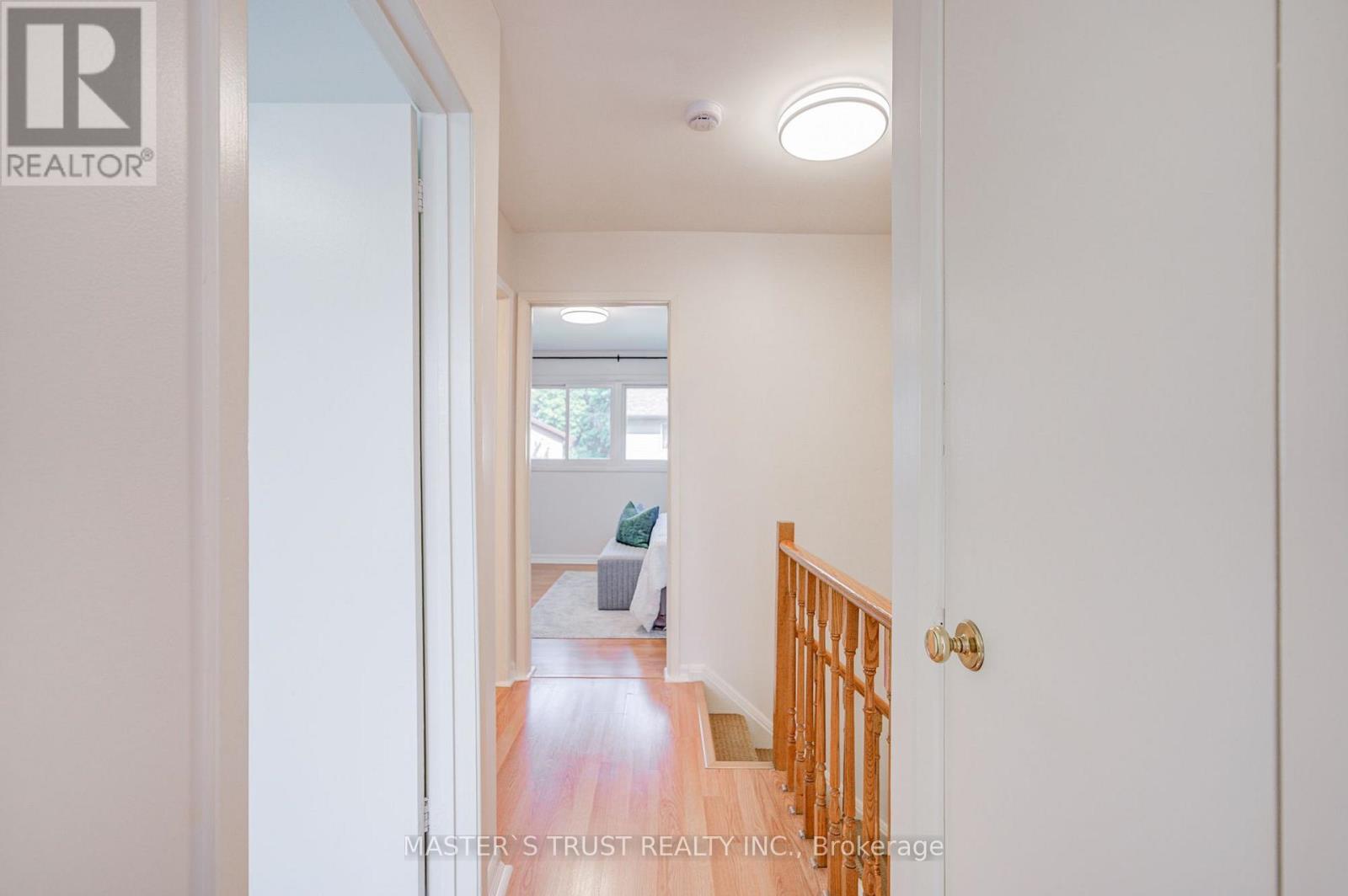 35 BARDS WALKWAY - Image 36