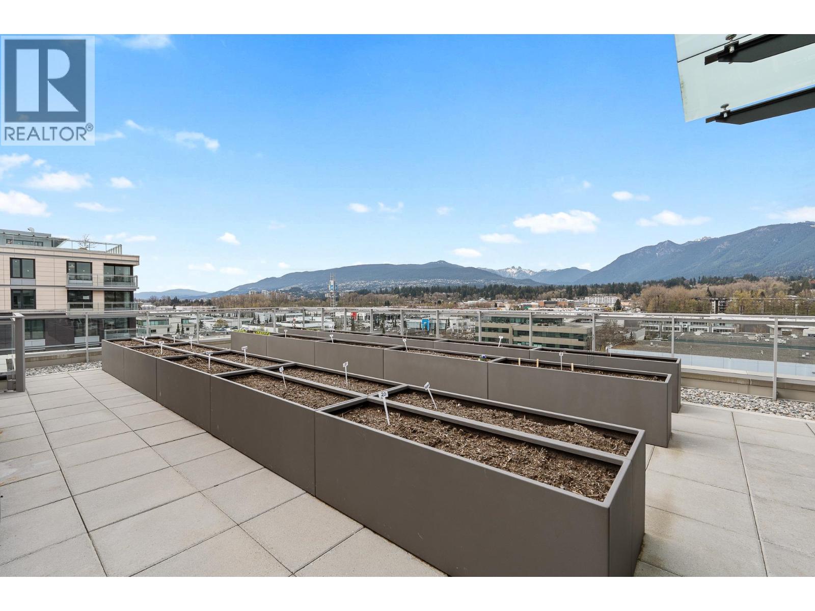 703 755 HARBOURSIDE DRIVE, North Vancouver