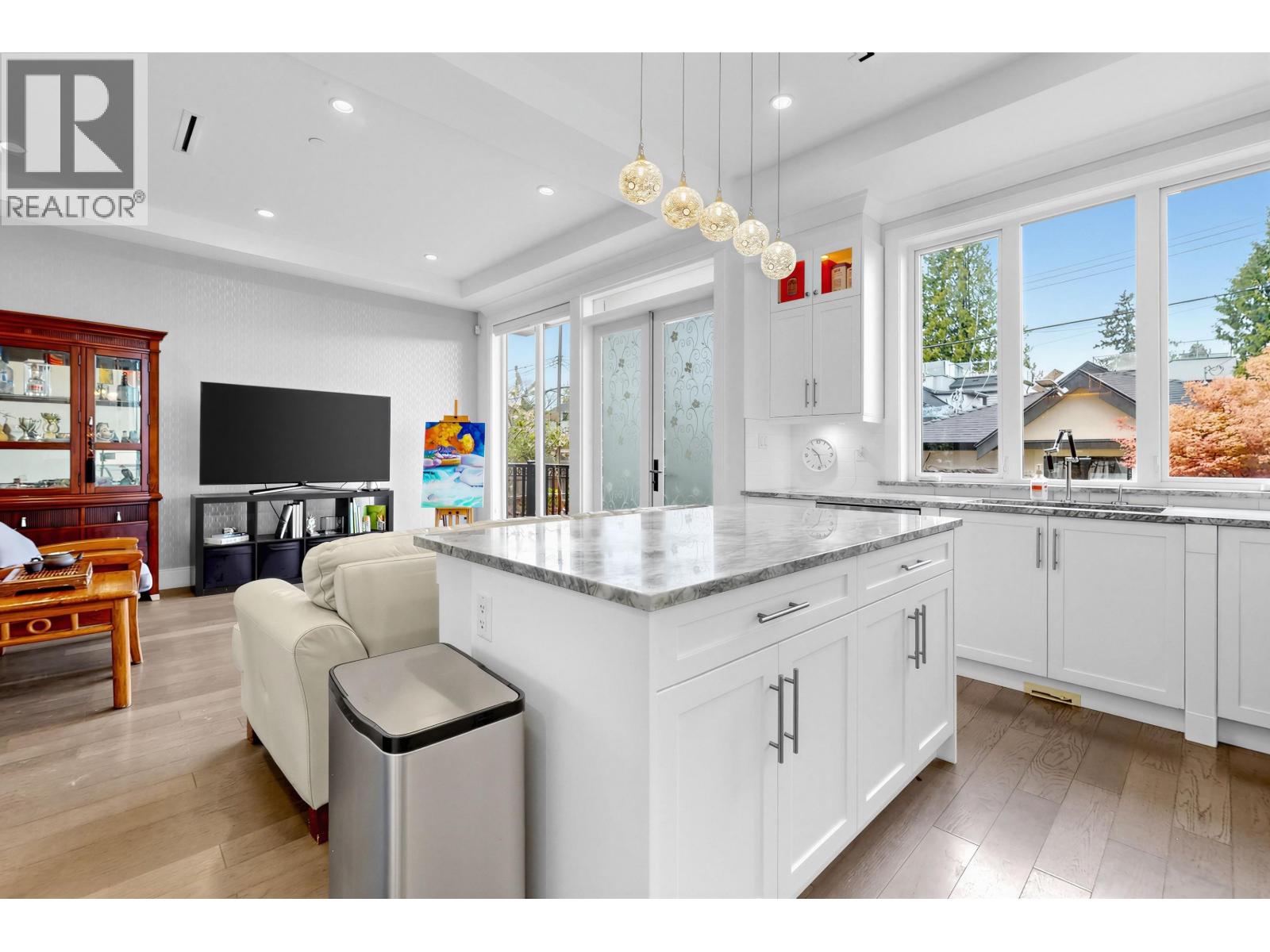 4555 W 9TH AVENUE, Vancouver