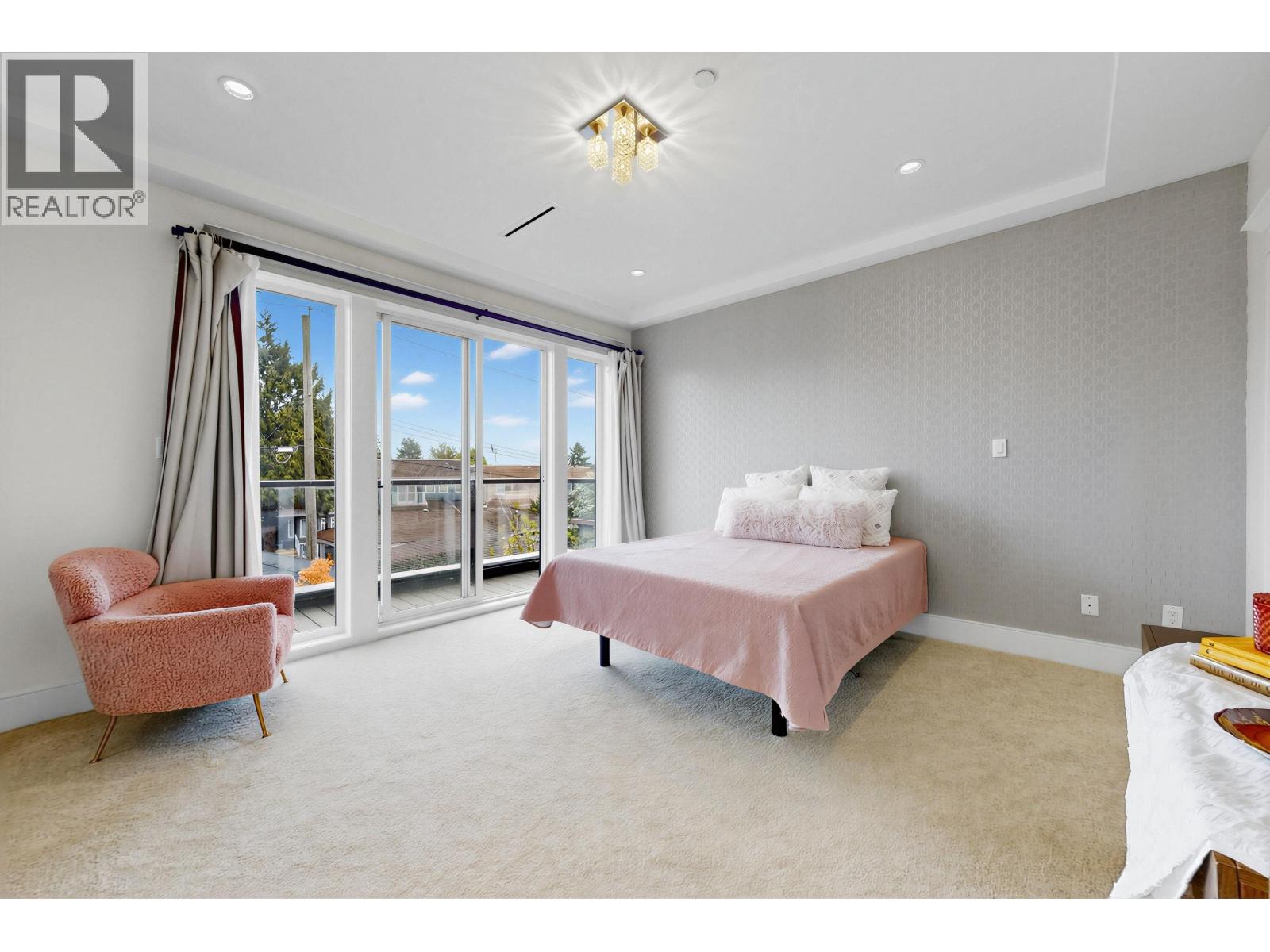 4555 W 9TH AVENUE, Vancouver