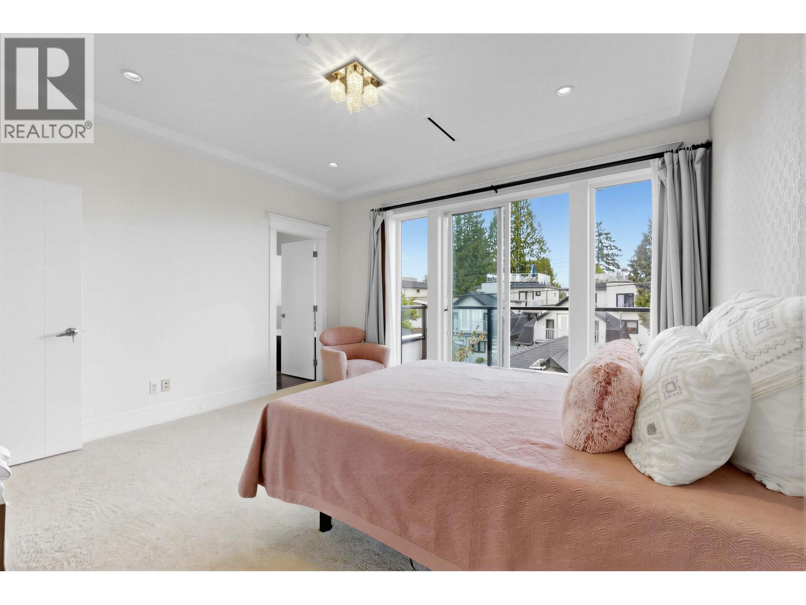 4555 W 9TH AVENUE, Vancouver