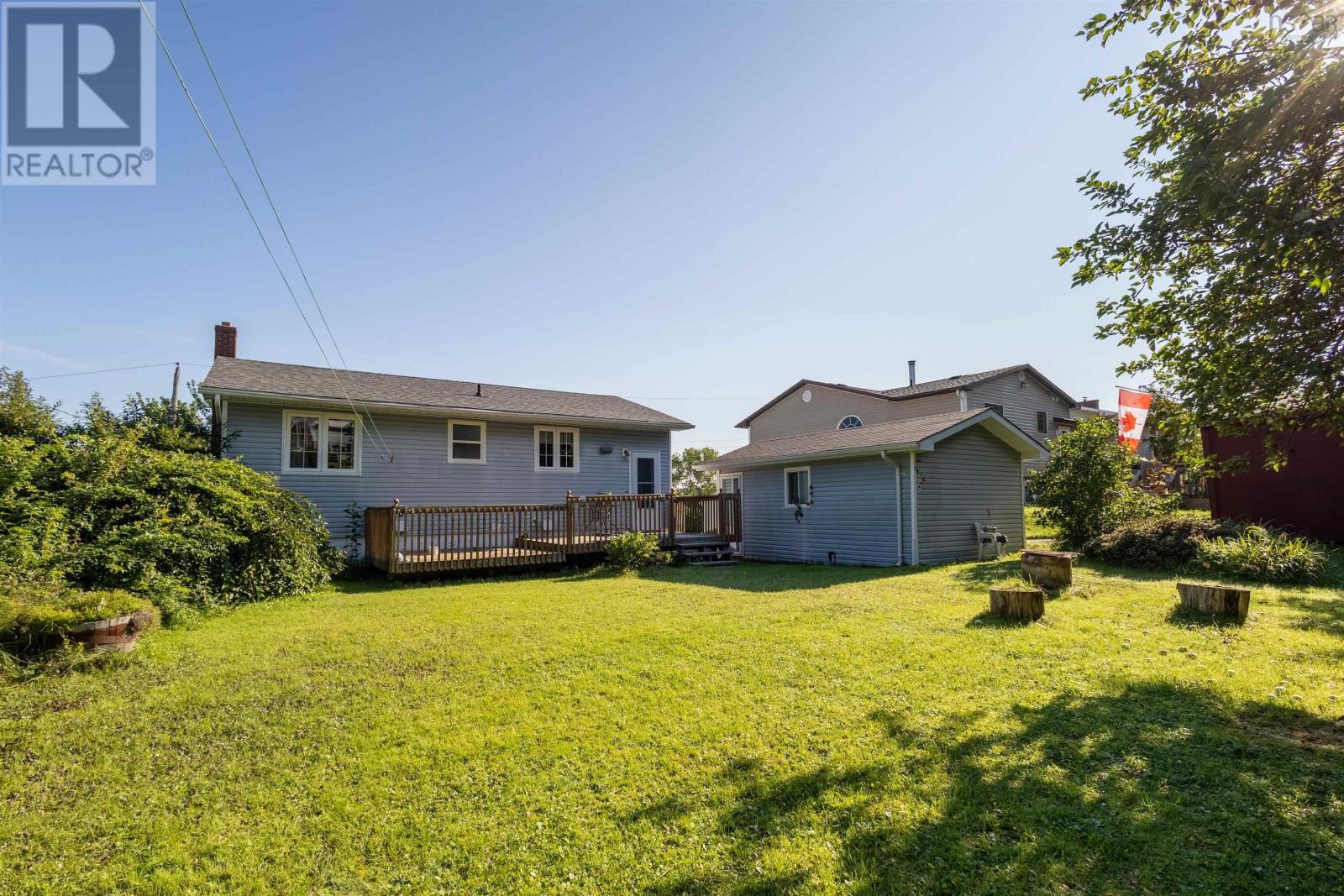 74 Christopher Crescent, Sydney, Nova Scotia, B1P3P6, Sydney, Nova Scotia — photo 4 of 5