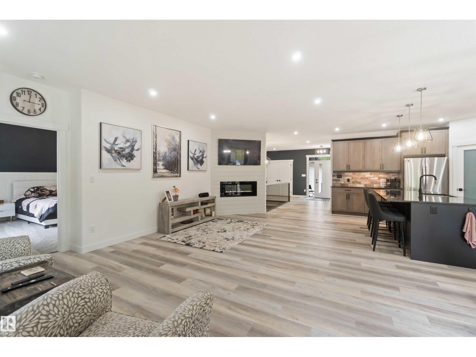 #9 53417 RANGE ROAD 14 - 9