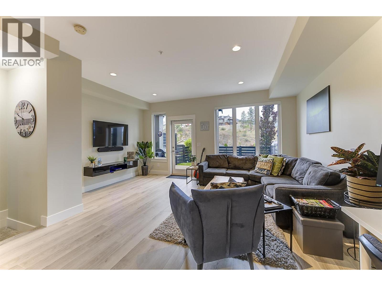 #43 12798 LAKE HILL Drive Lot# SL39 - Image 11