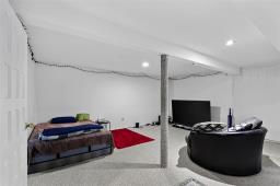 33 River Crescent, Sanford, MB R0G2J0 Photo 29