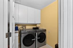 33 River Crescent, Sanford, MB R0G2J0 Photo 25