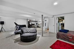 33 River Crescent, Sanford, MB R0G2J0 Photo 31