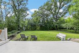 33 River Crescent, Sanford, MB R0G2J0 Photo 45