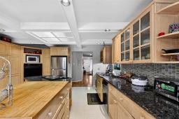 4pc Ensuite bath - 33 River Crescent, Sanford, MB R0G2J0 Photo 8