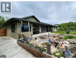 412 Queen Avenue, Monarch, AB T0L1M0 Photo 39