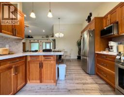 412 Queen Avenue, Monarch, AB T0L1M0 Photo 18
