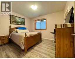 412 Queen Avenue, Monarch, AB T0L1M0 Photo 21