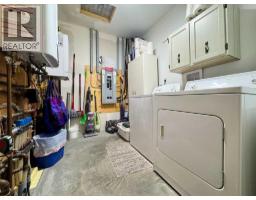 412 Queen Avenue, Monarch, AB T0L1M0 Photo 24