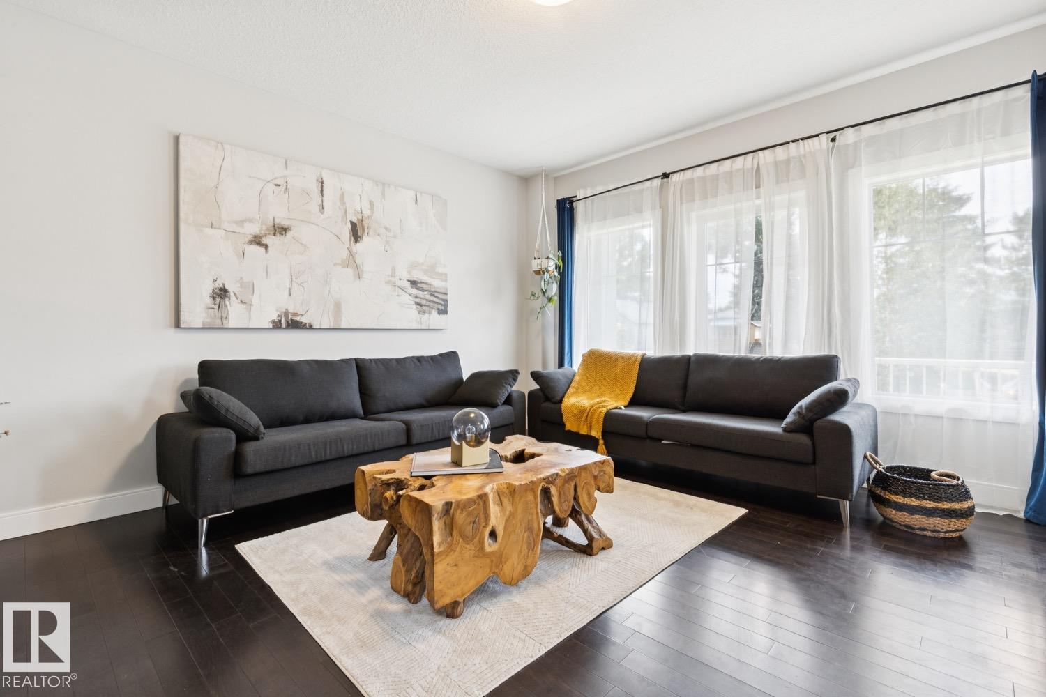 9919 79 ST NW - 6