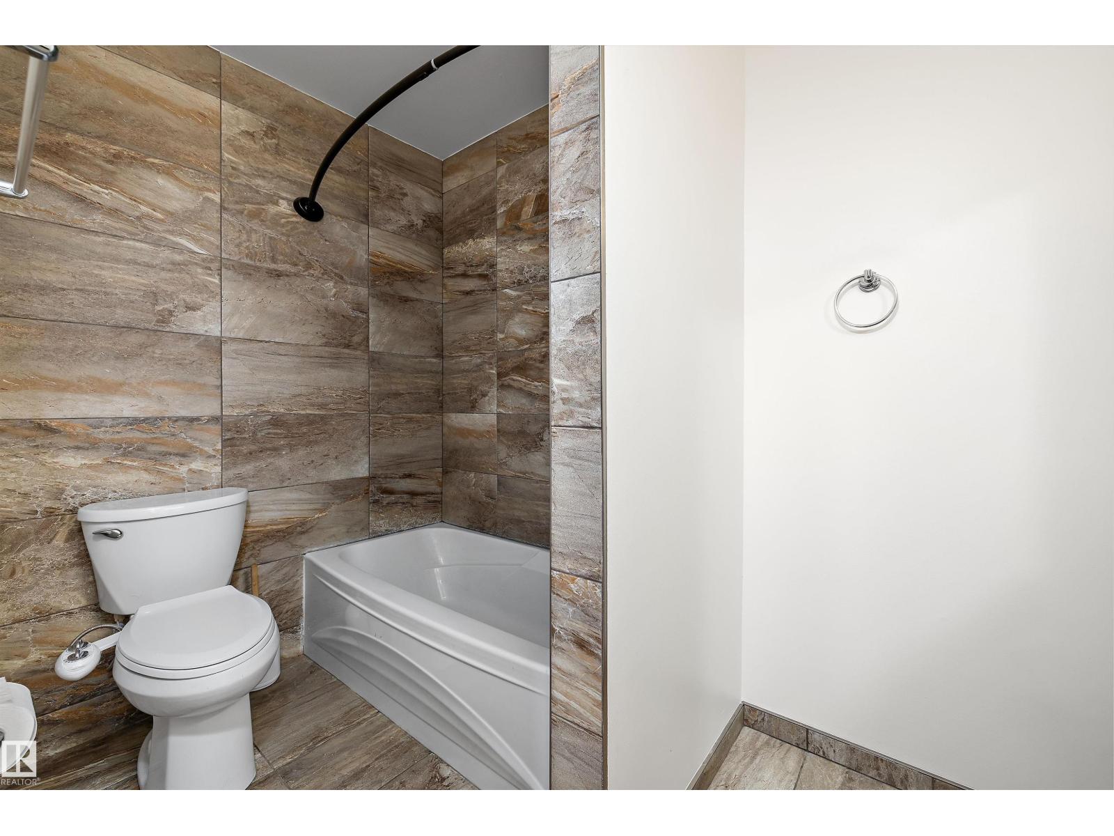 10237 151 ST NW - 24
