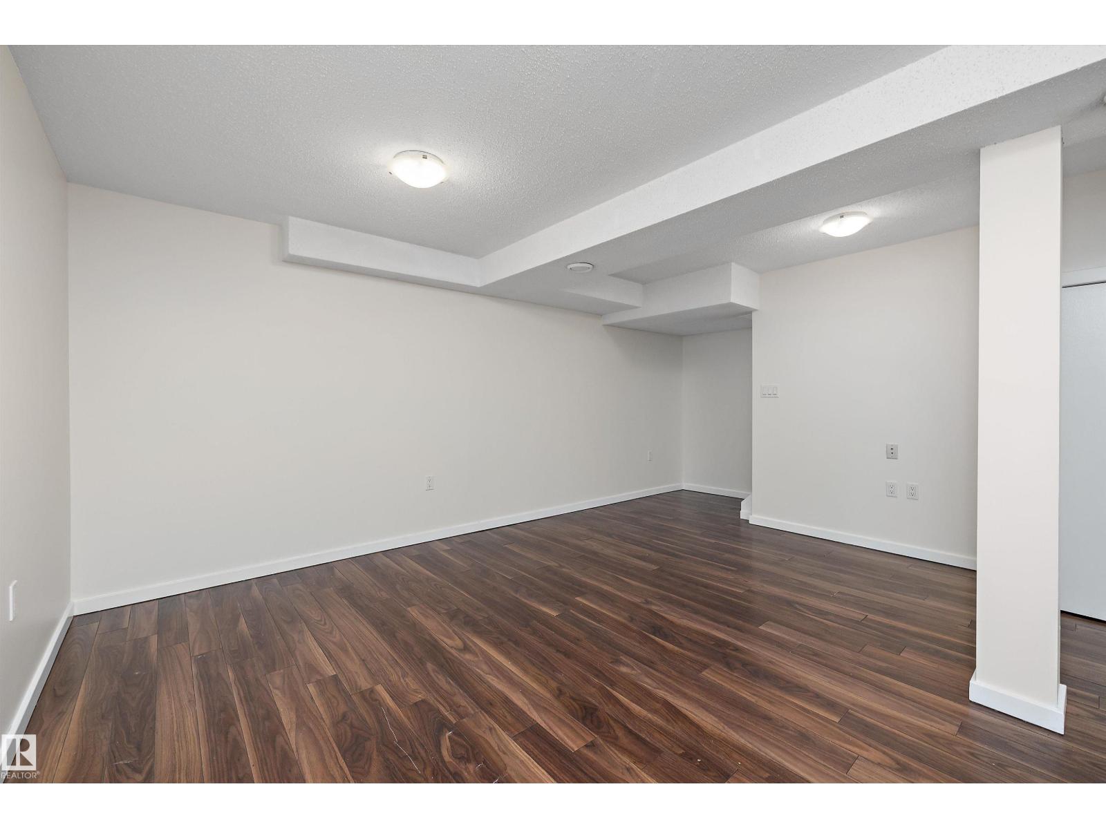 10237 151 ST NW - 29