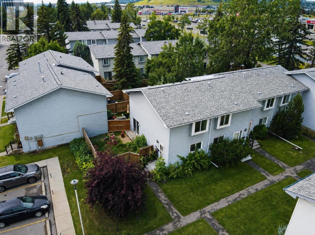#11 4810 40 Avenue SW - 2