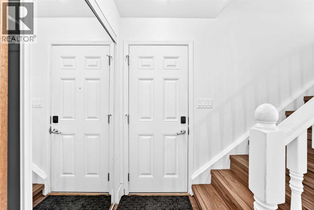 #11 4810 40 Avenue SW - 6
