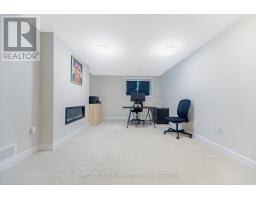 921 Clarkia Street, Ottawa, ON K1T0Y2 Photo 13