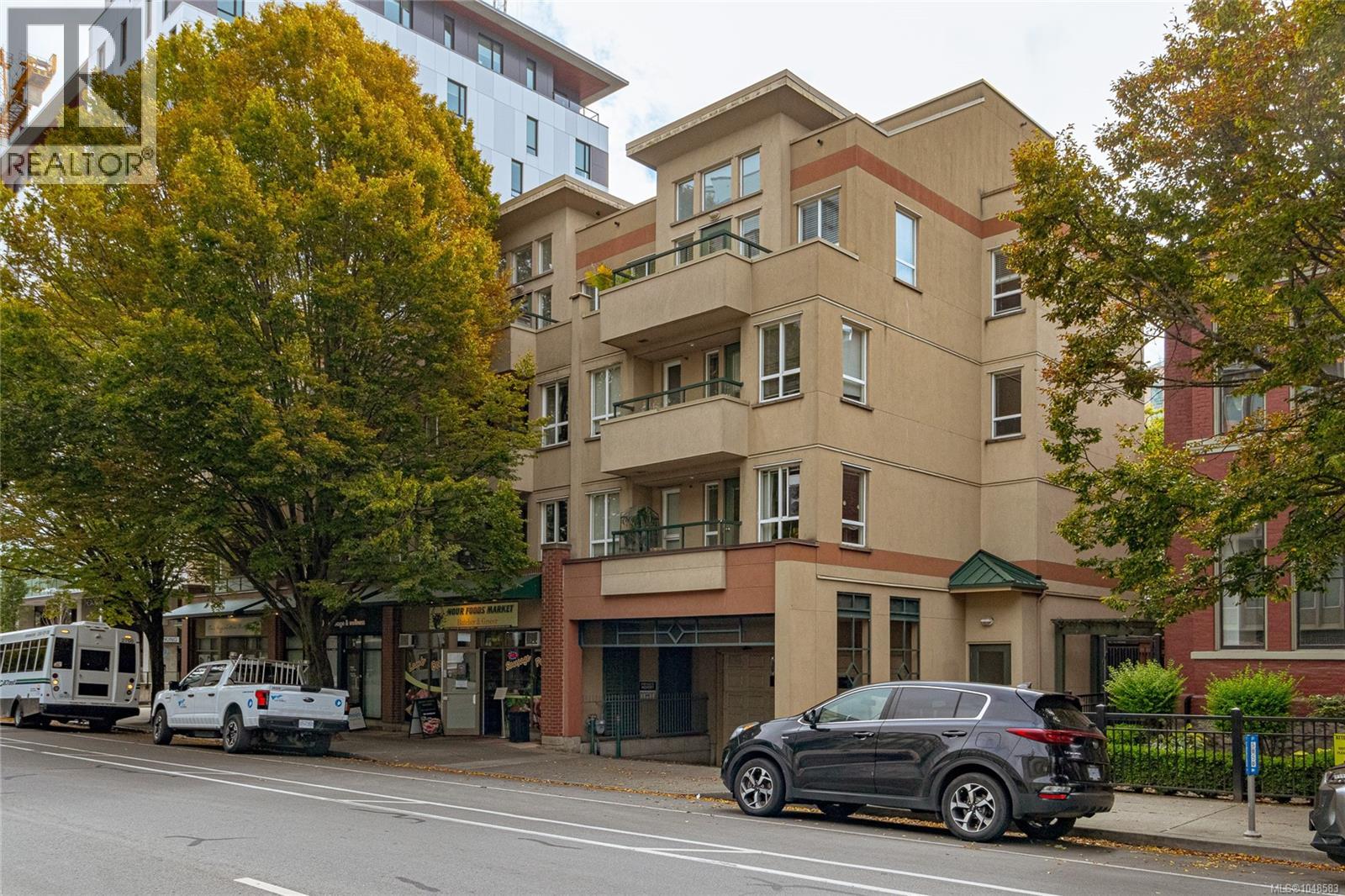 106 1015 Johnson Street, Victoria
