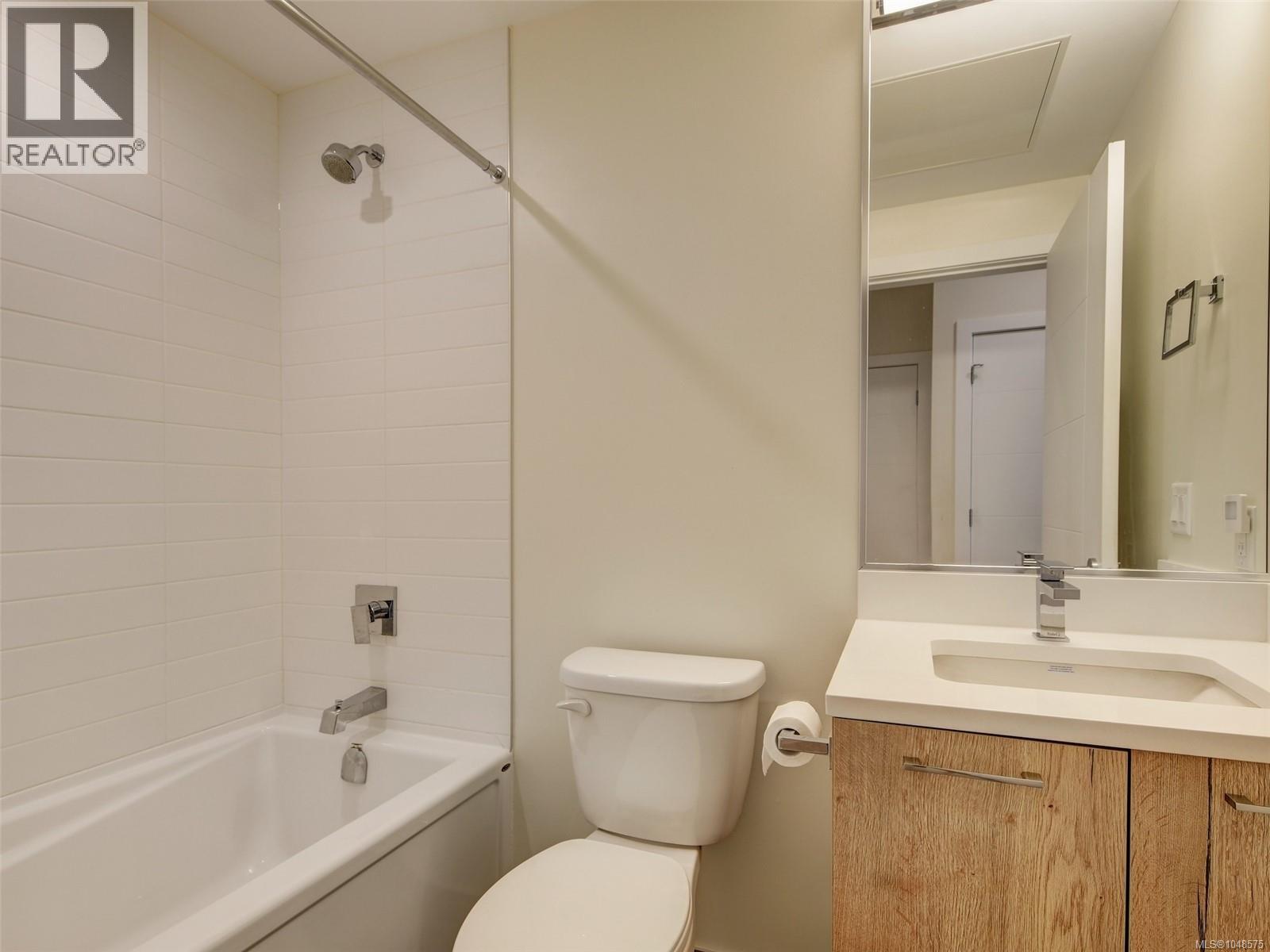 101 1588 North Dairy Rd, Saanich