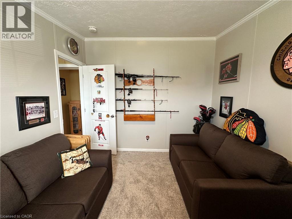 14 COPPER BEECH Drive - 31