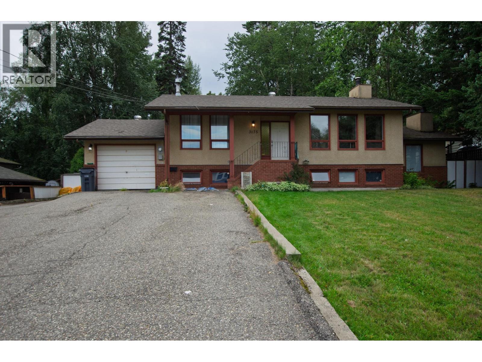 3175 WALLACE CRESCENT, Prince George