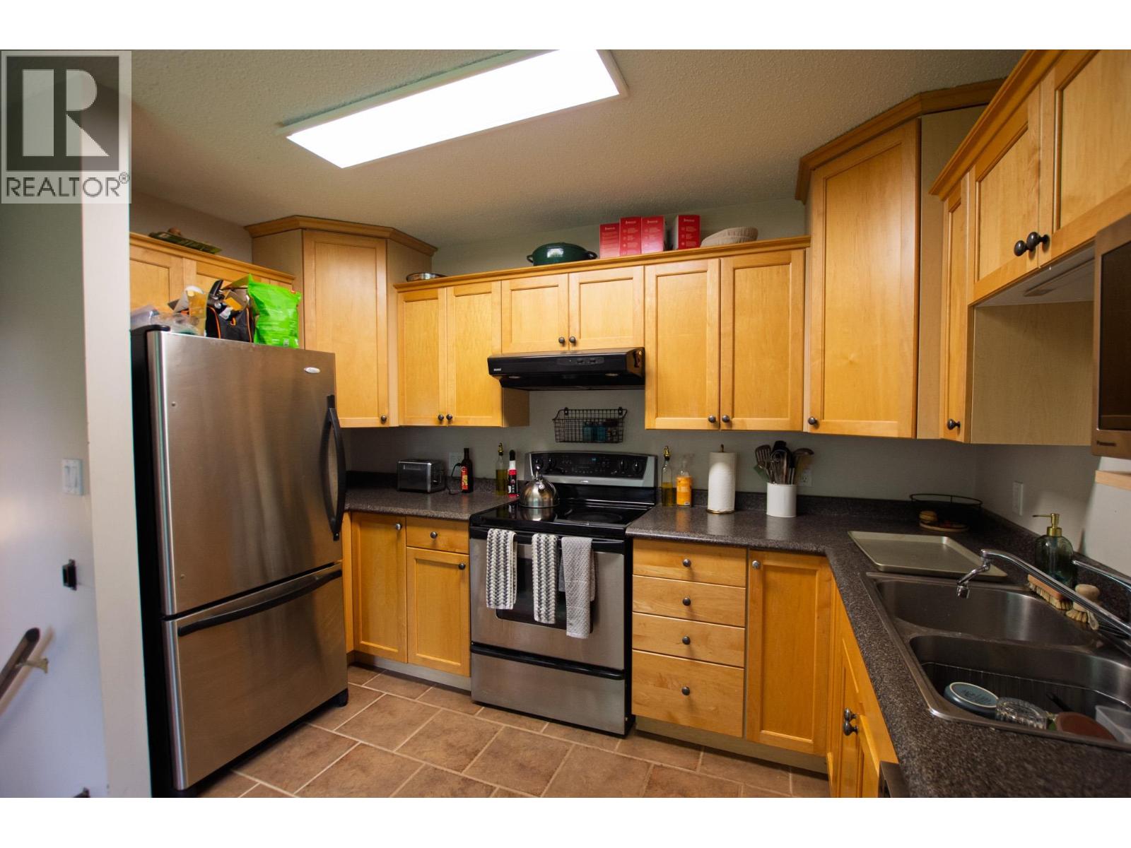 3175 WALLACE CRESCENT, Prince George