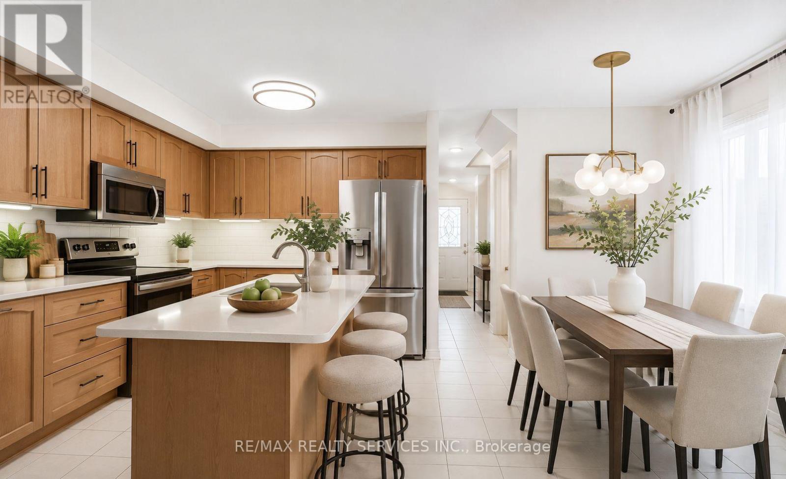 39 Cadillac Crescent, Brampton (Fletcher's Meadow), Ontario, L7A3B3, Brampton (Fletcher's Meadow), Ontario — photo 3 of 3