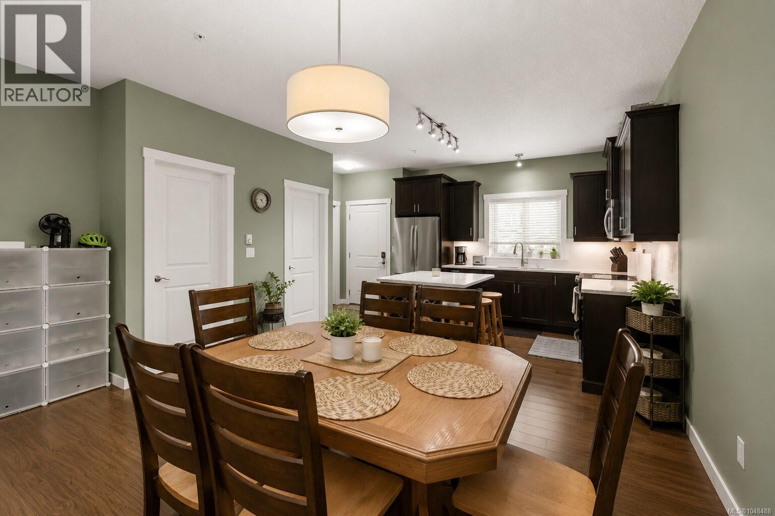 #302 1675 Crescent View Dr - 14