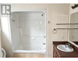 740 Oakcrossing Road, London North, ON N6H5V9 Photo 9