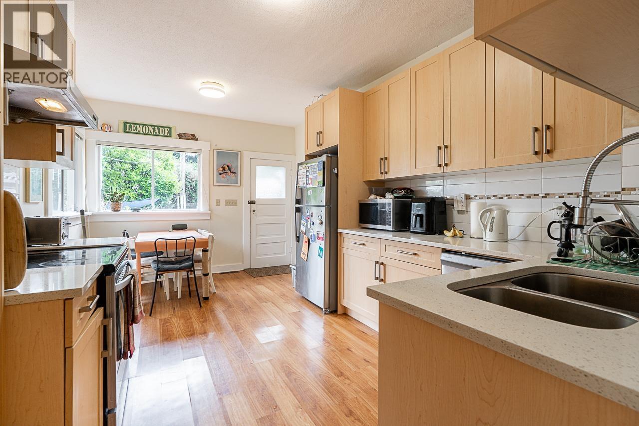 4534 W 5TH AVENUE, Vancouver