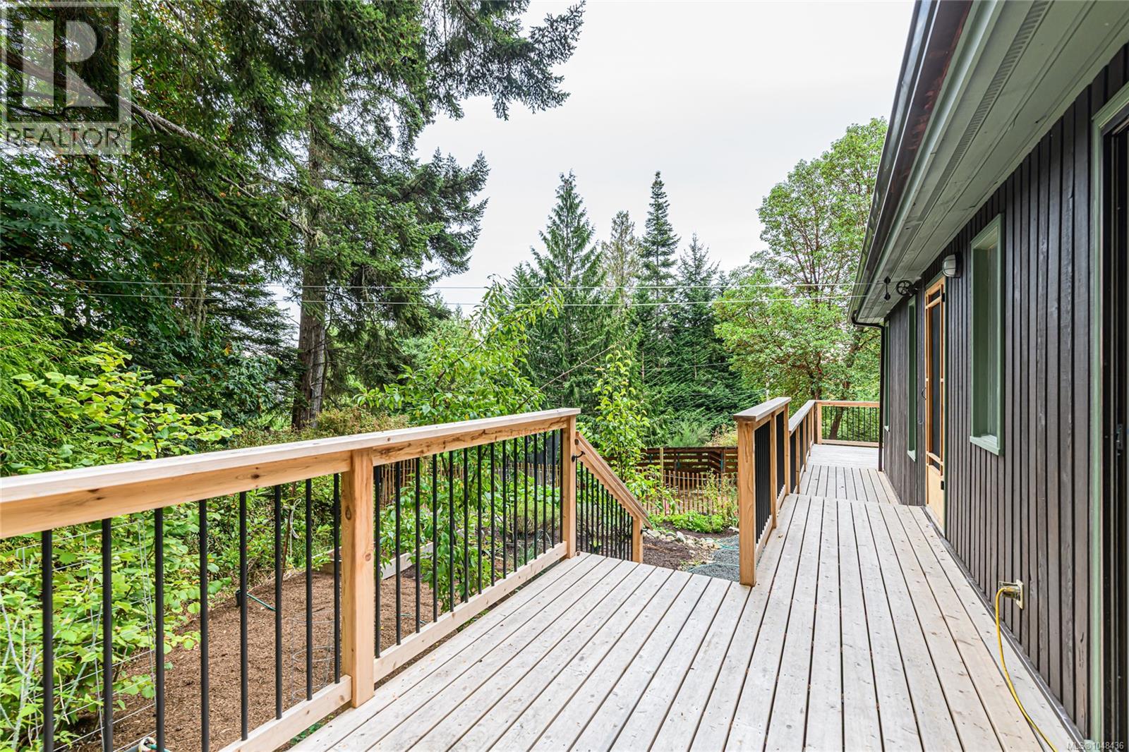 384 Roland Rd, Salt Spring