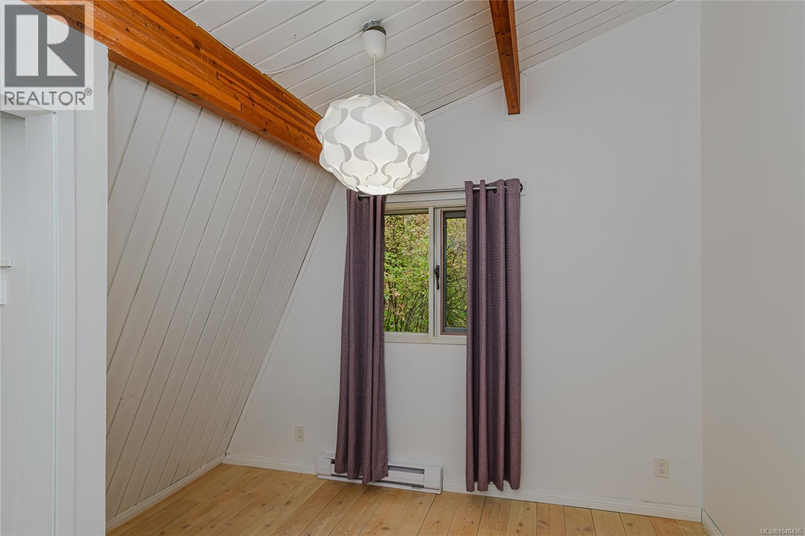 384 Roland Rd - 28