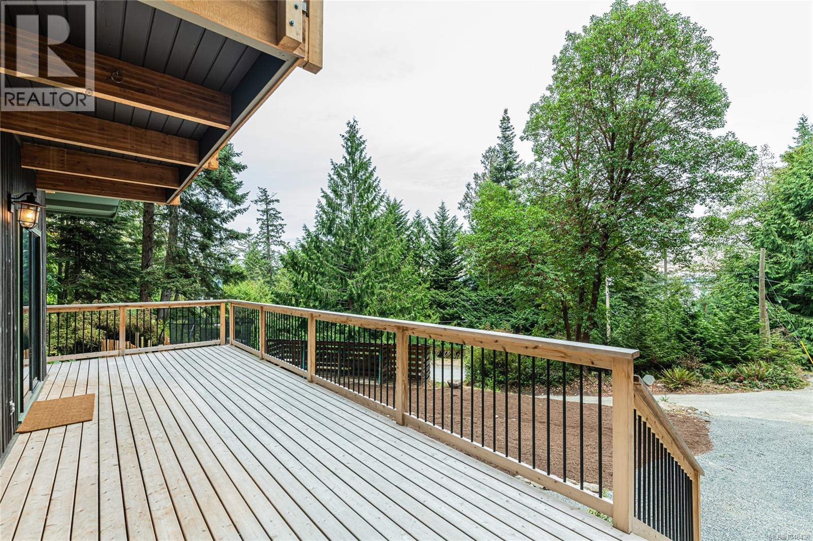 384 Roland Rd, Salt Spring