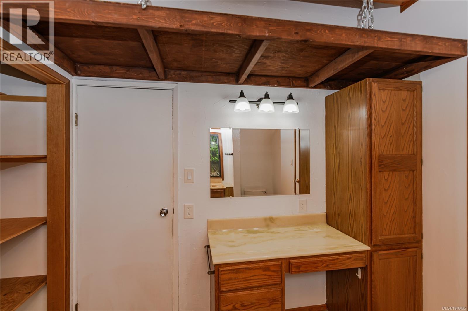 384 Roland Rd - 30