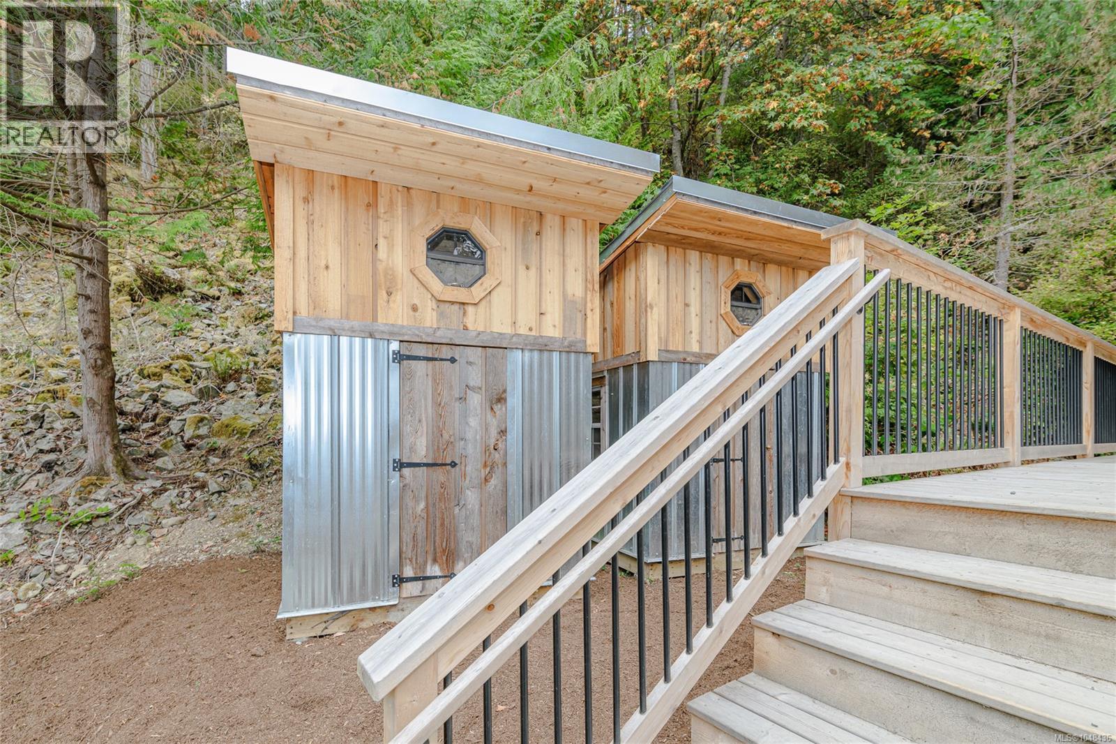 384 Roland Rd, Salt Spring