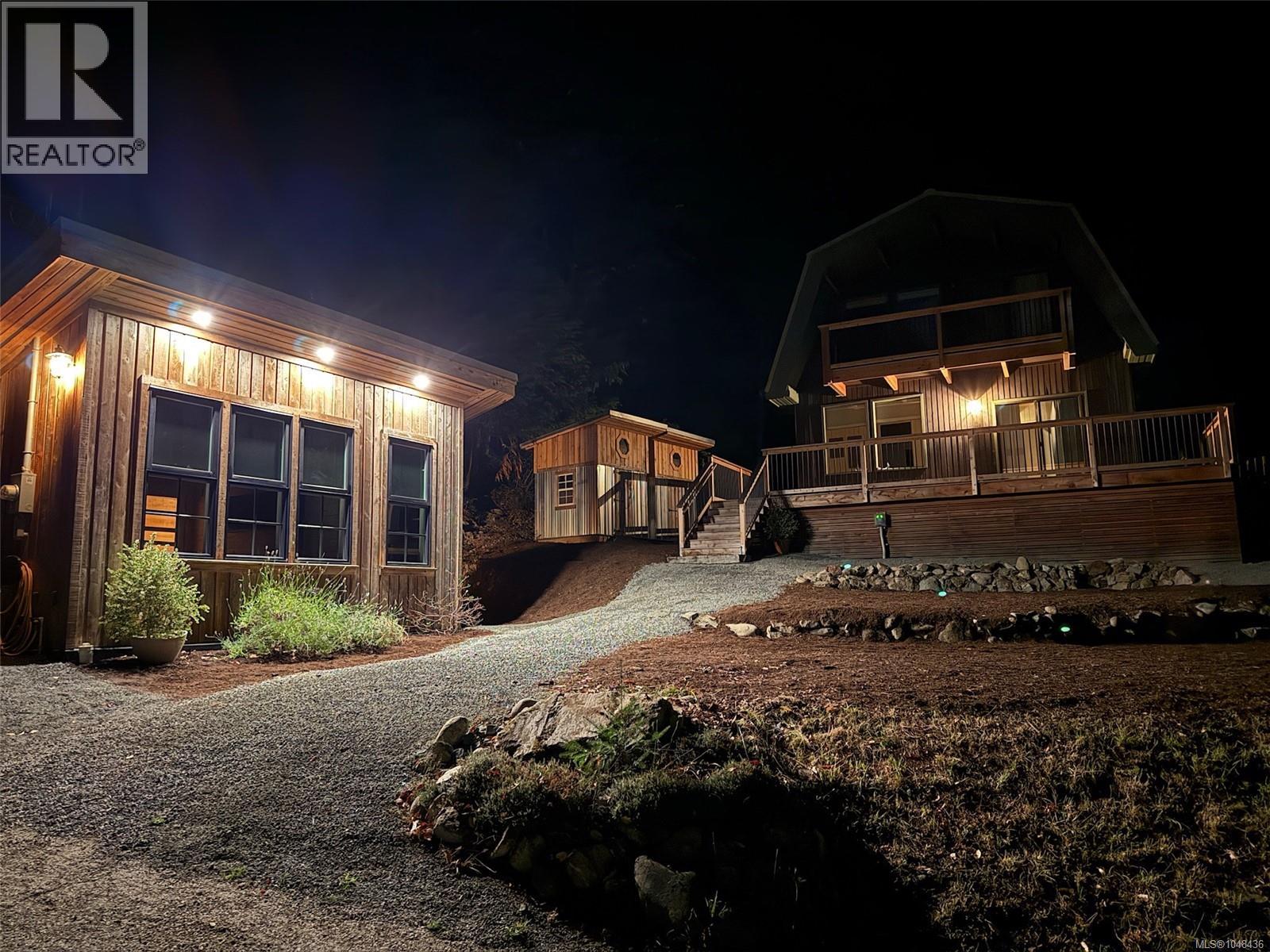 384 Roland Rd, Salt Spring