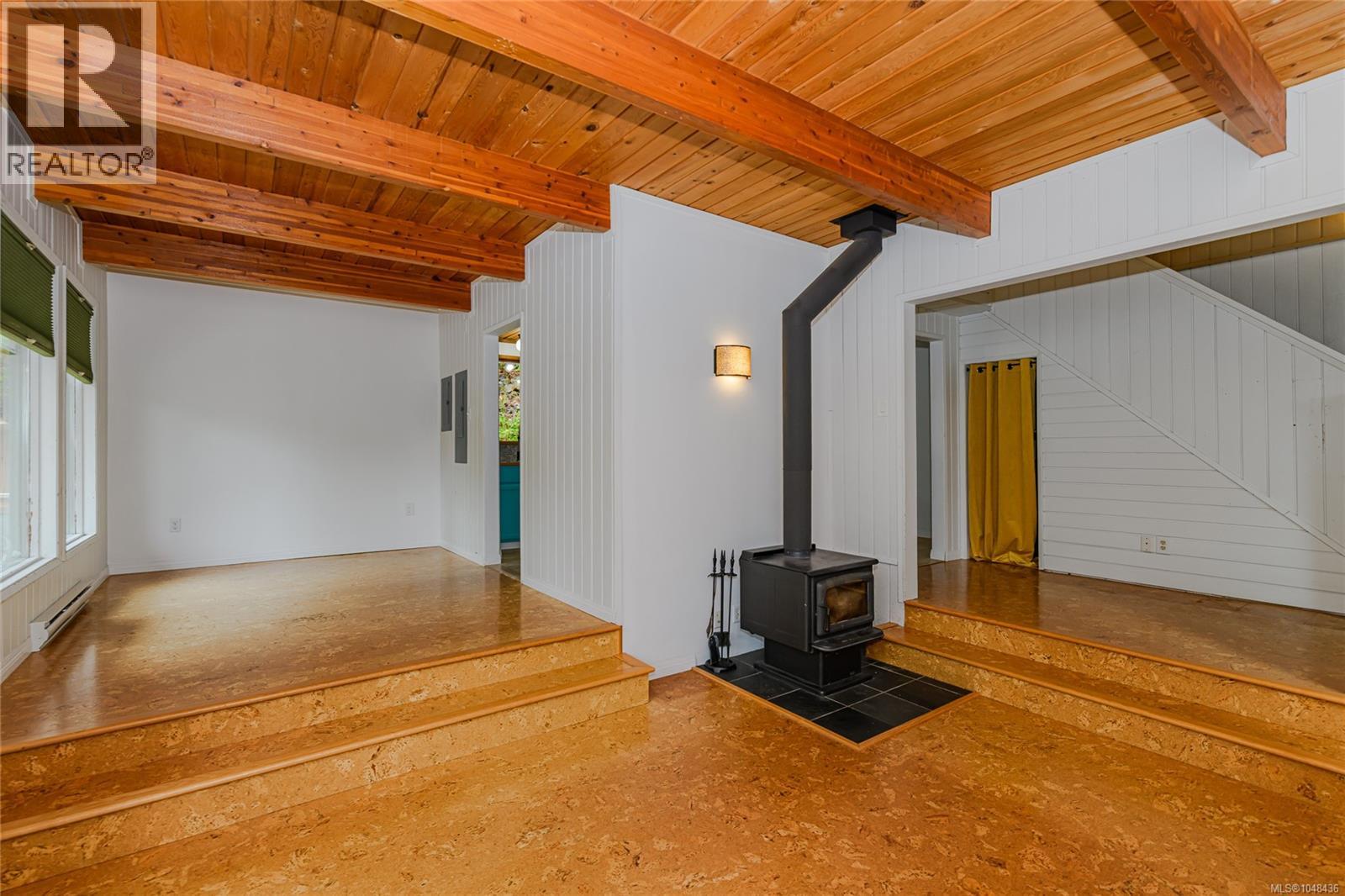 384 Roland Rd - 6