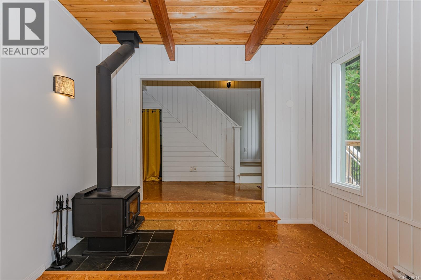 384 Roland Rd - 8
