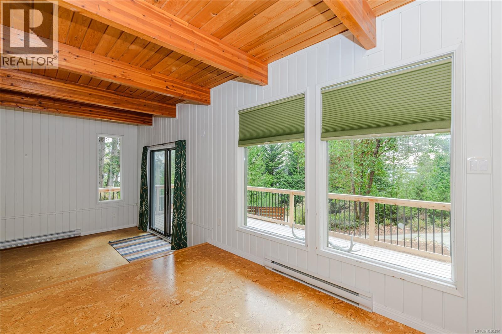 384 Roland Rd - 9