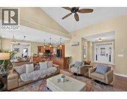 7272 Dunwaters Road, Kelowna, BC V1Z3W4 Photo 18