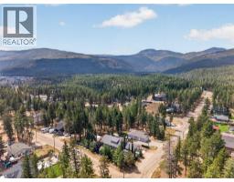 7272 Dunwaters Road, Kelowna, BC V1Z3W4 Photo 15